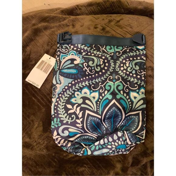Vera Bradley small ditty bag blue island medallion pattern new with tags 12” x 9 - Picture 3 of 3